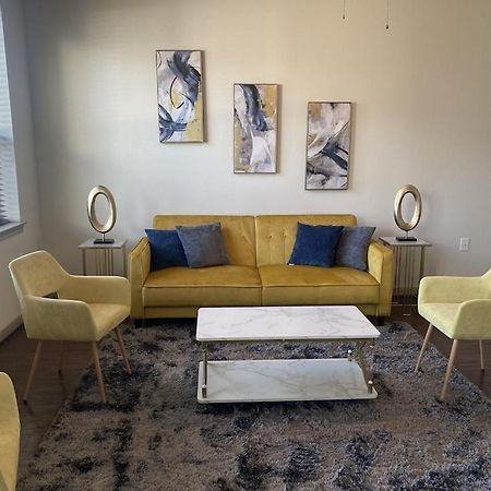 Luxe Getaway Astros Nrg Galleria Lägenhet Houston Exteriör bild